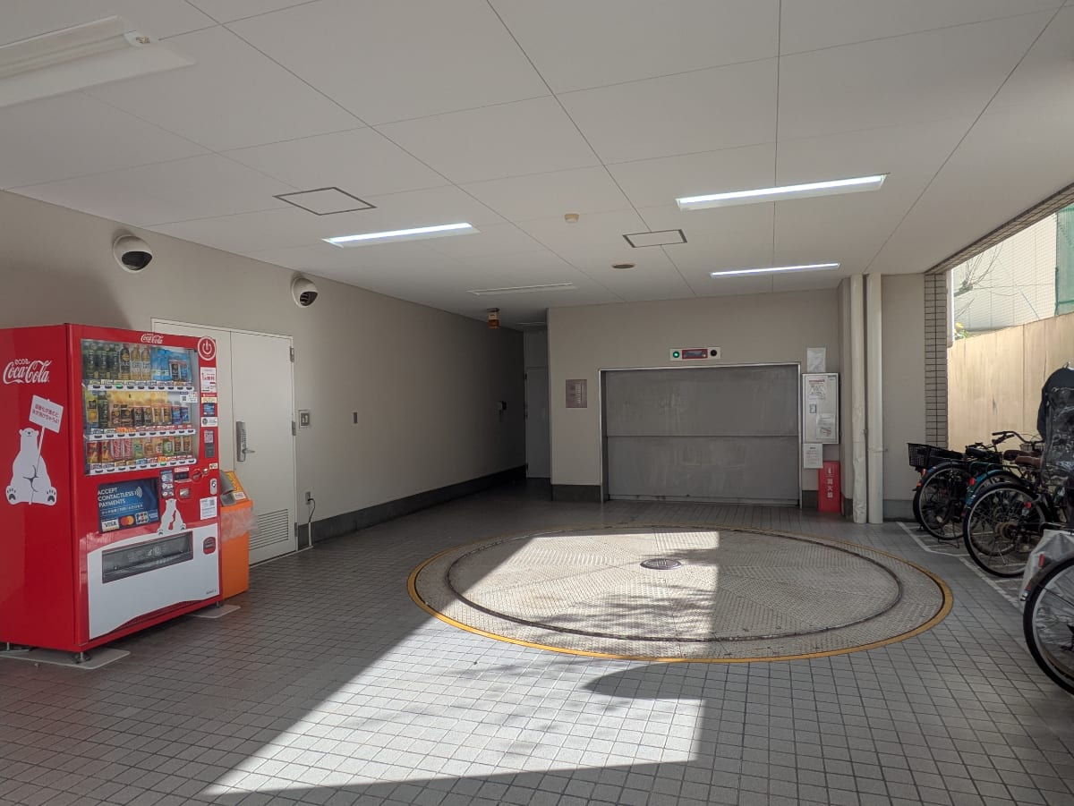 v20251218150754/fresh/building/J00100396891_7