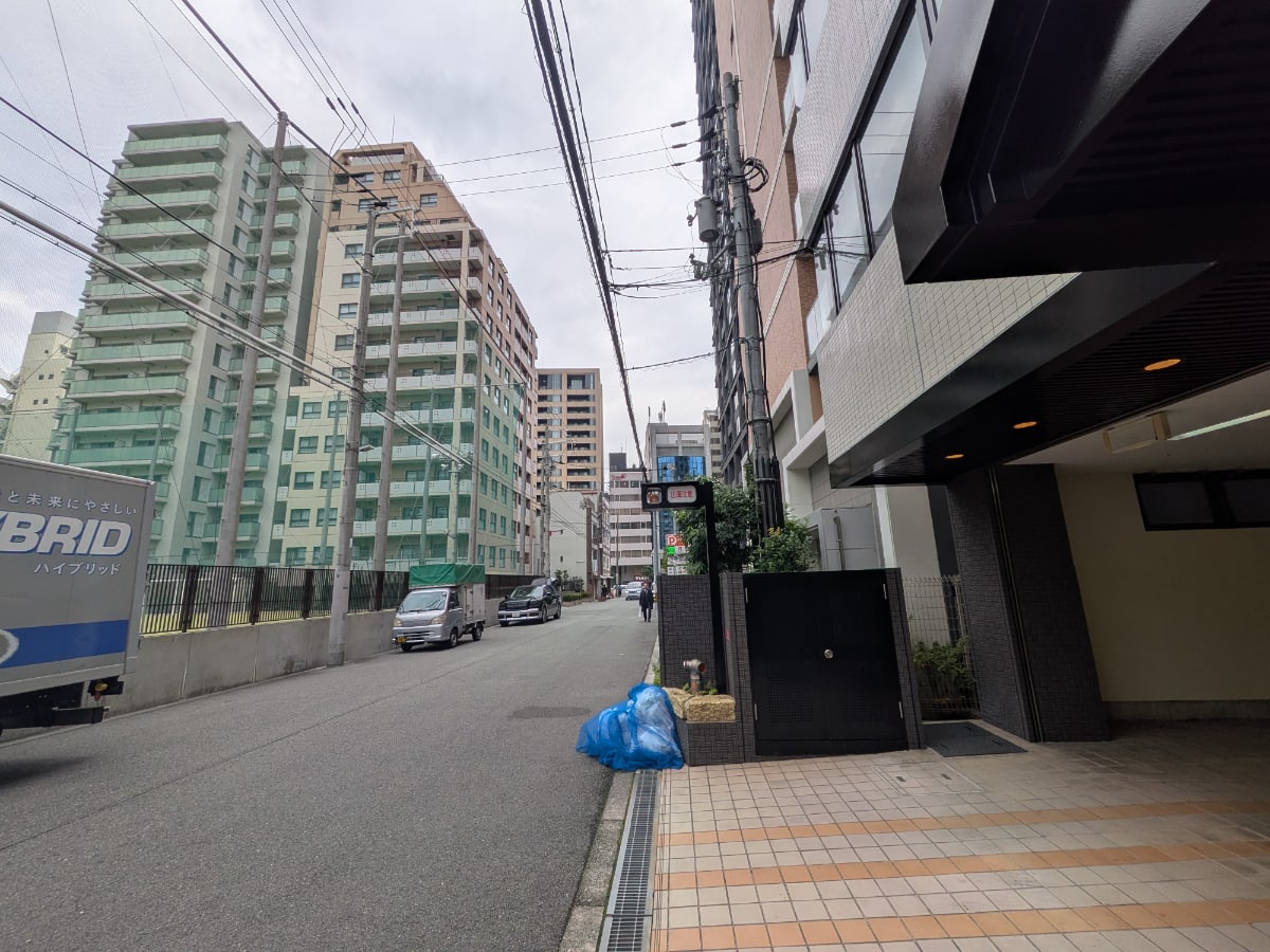 v20251218150754/fresh/building/J00100459372_2