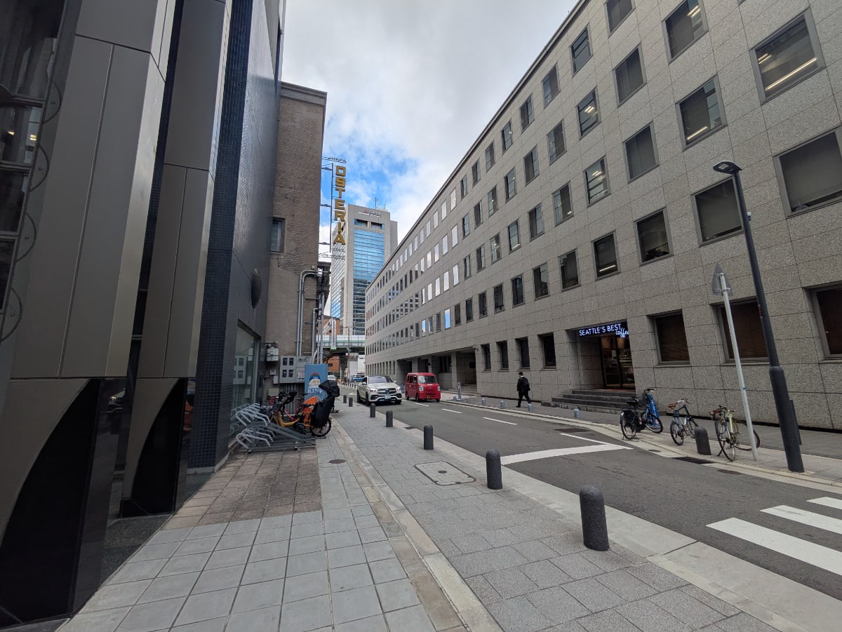 v20251218150754/fresh/building/J00100610620_2