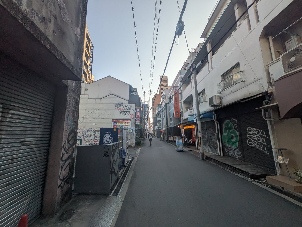 v20251218150754/fresh/building/J00100635327_2