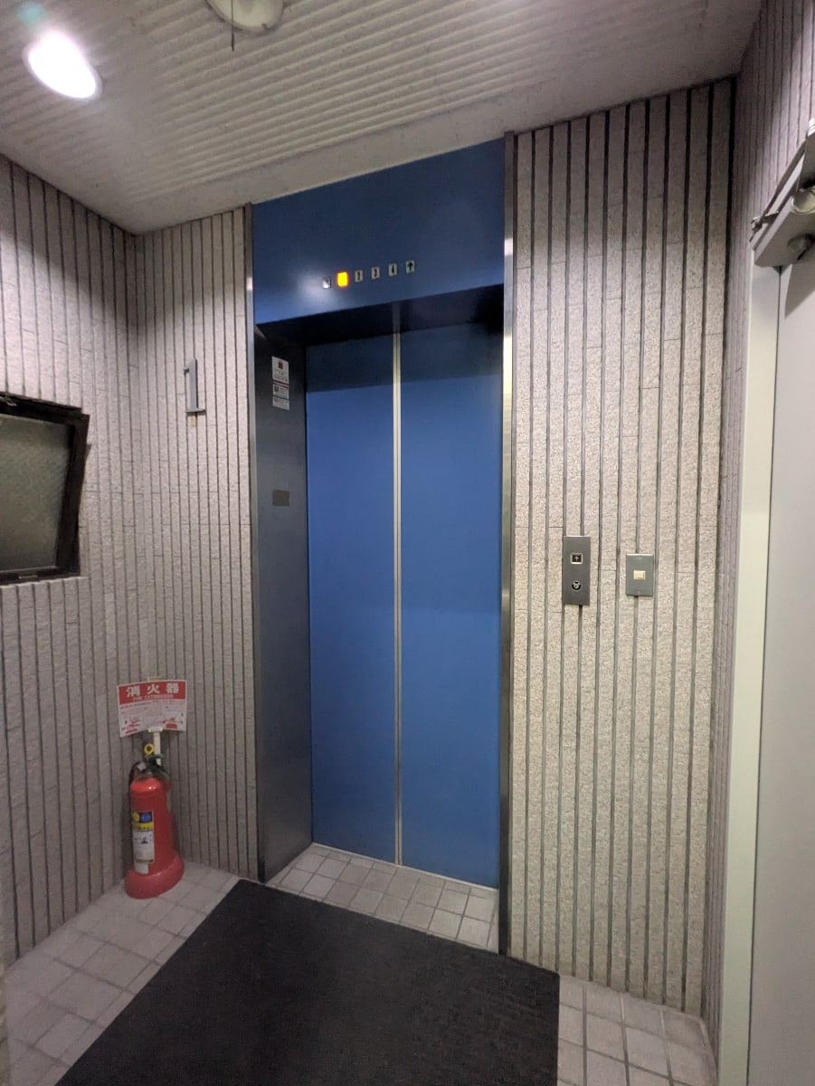 v20251221150706/fresh/building/J00100359800_4