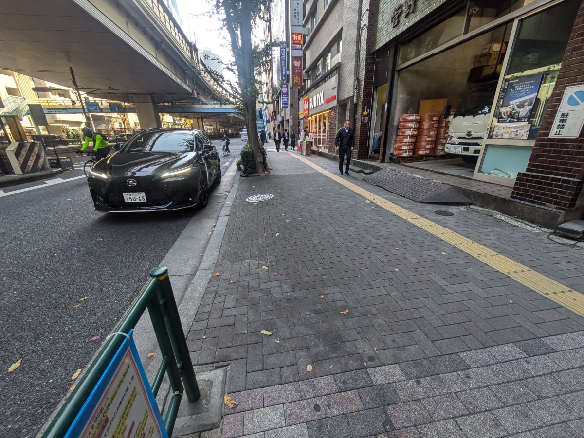 v20251221150706/fresh/building/J00100367380_2