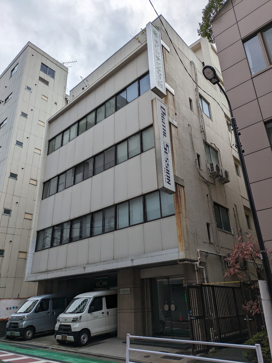 v20251221150706/fresh/building/J00100376860_10
