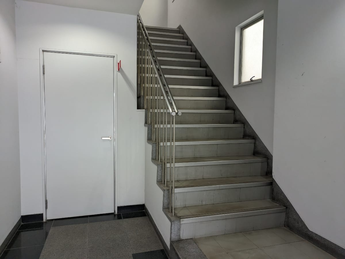 v20251221150706/fresh/building/J00100376860_16