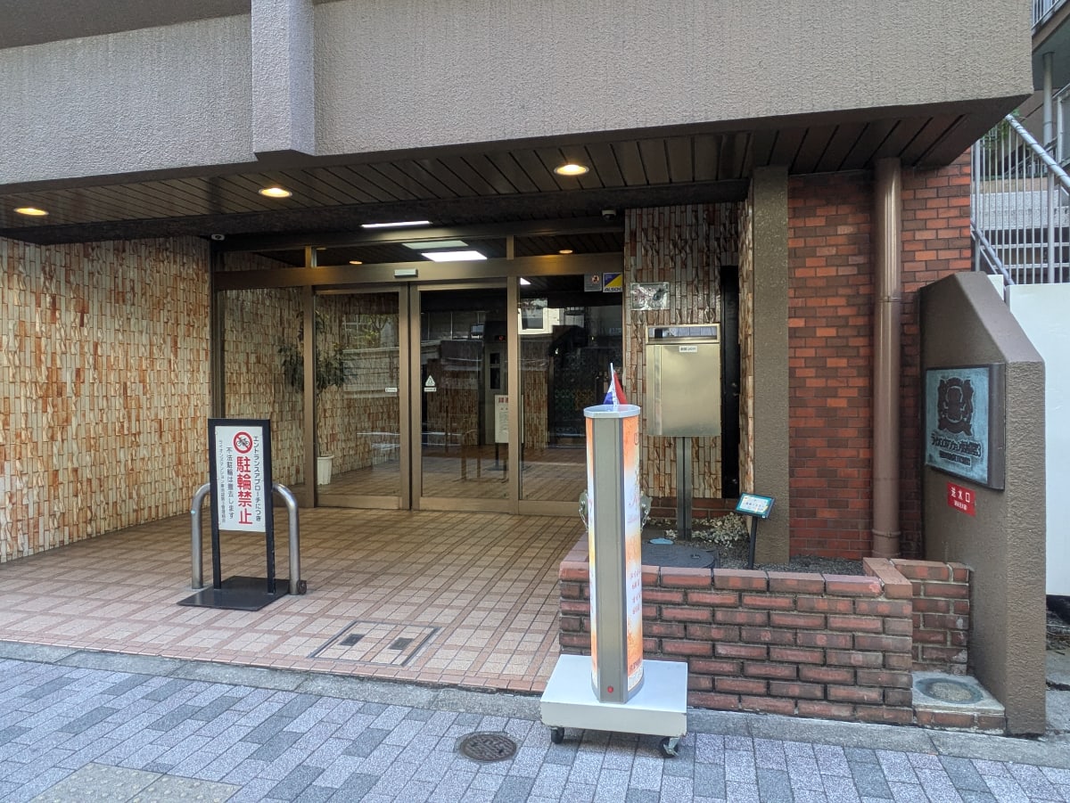 v20251221150706/fresh/building/J00100388624_3
