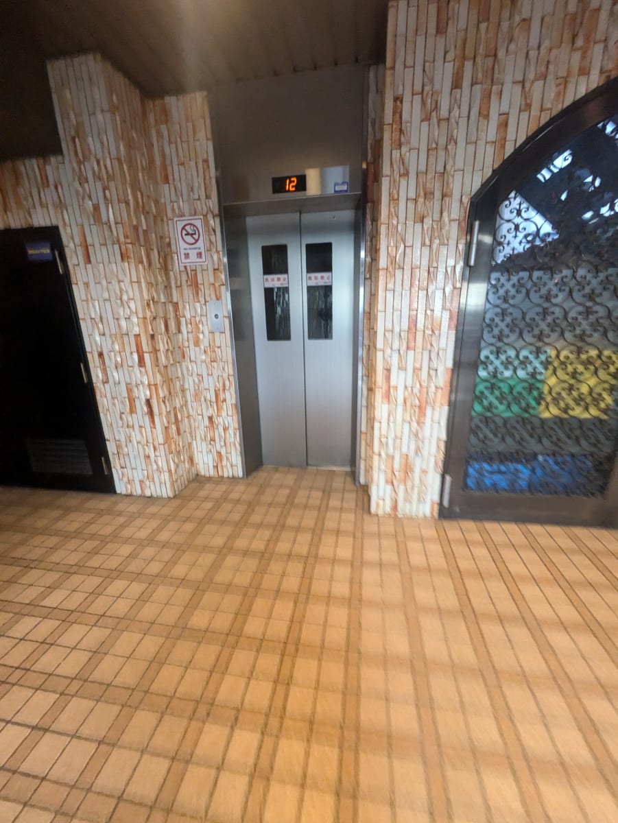 v20251221150706/fresh/building/J00100388624_4