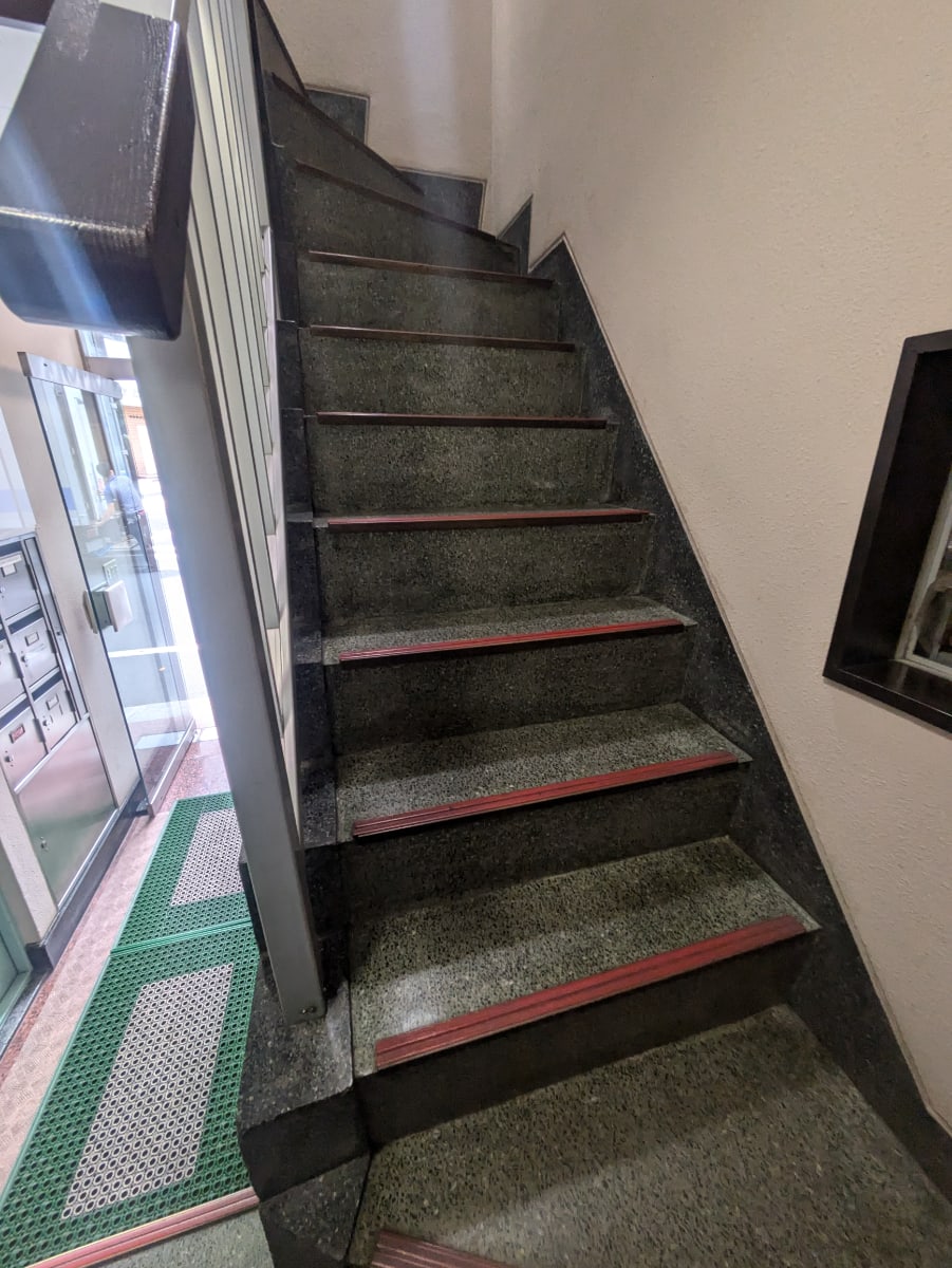 v20251221150706/fresh/building/J00100388643_12