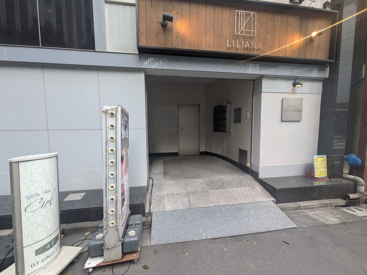 v20251221150706/fresh/building/J00100402372_3