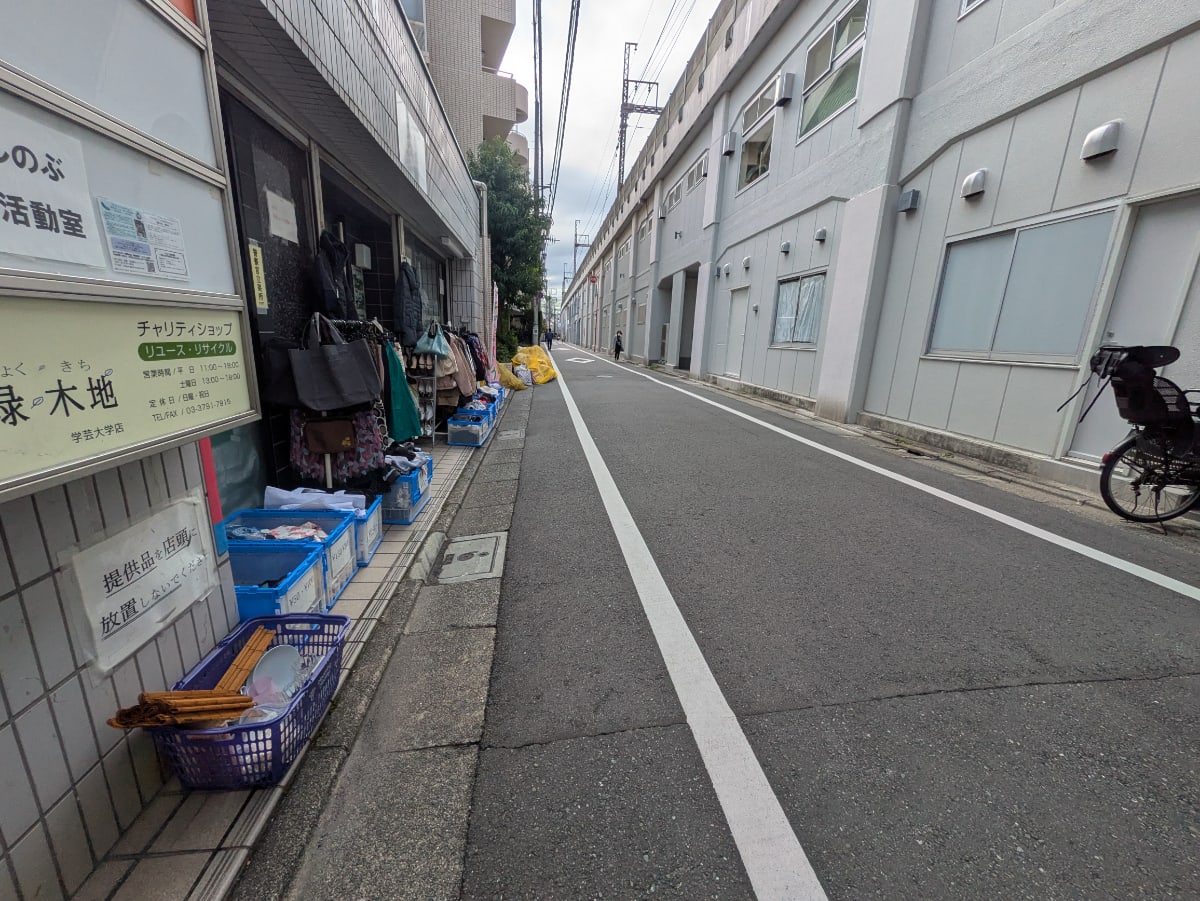v20251221150706/fresh/building/J00100404774_2