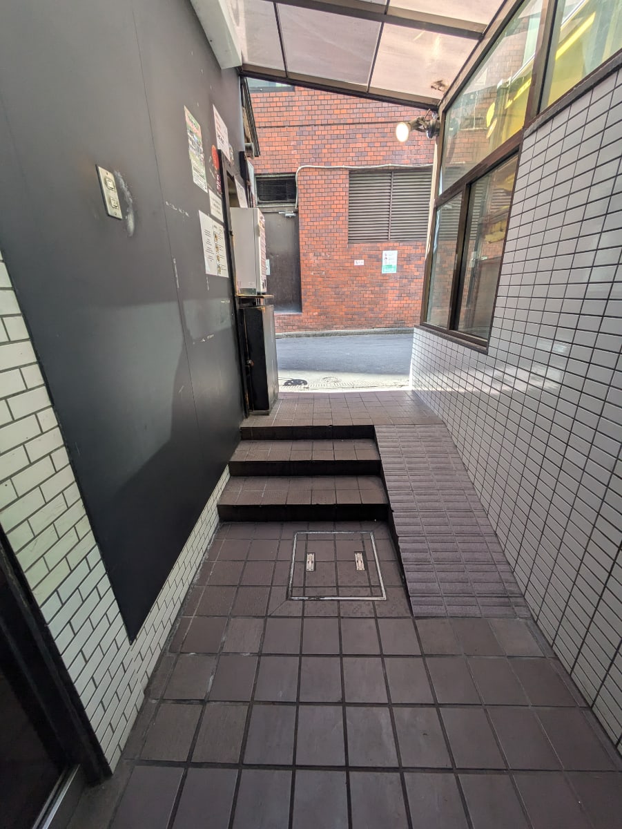 v20251221150706/fresh/building/J00100404854_10