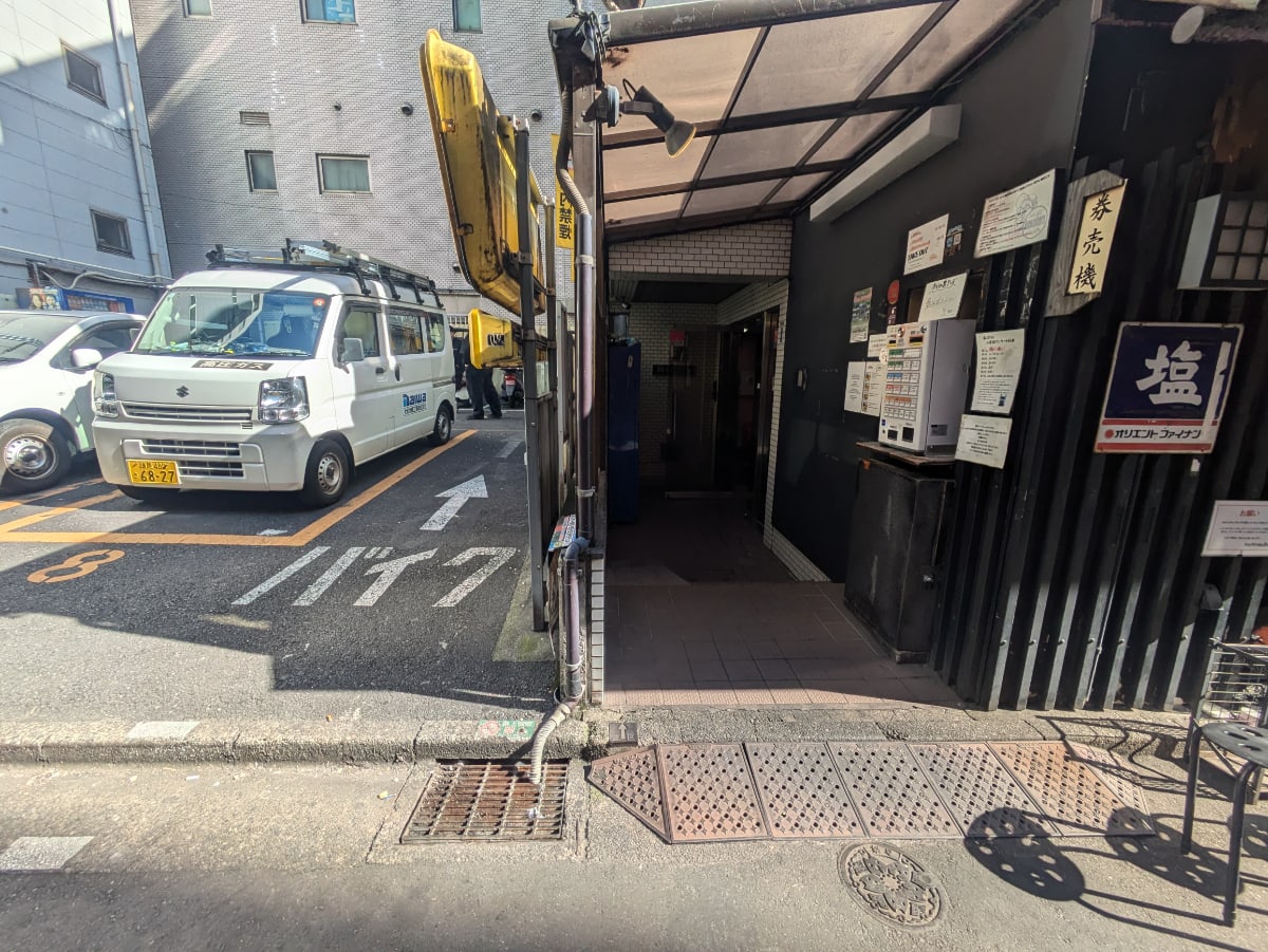 v20251221150706/fresh/building/J00100404854_3