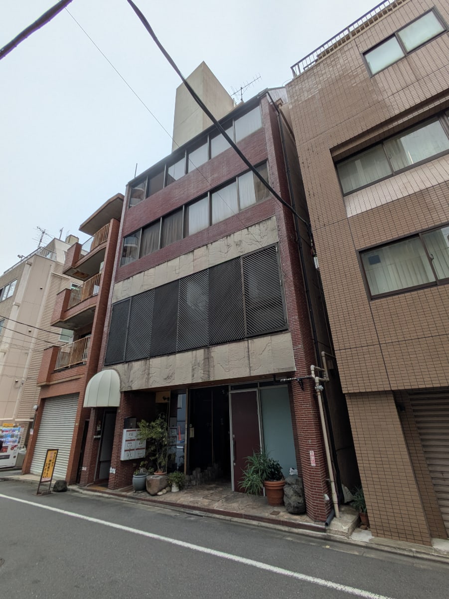 v20251221150706/fresh/building/J00100405376_5