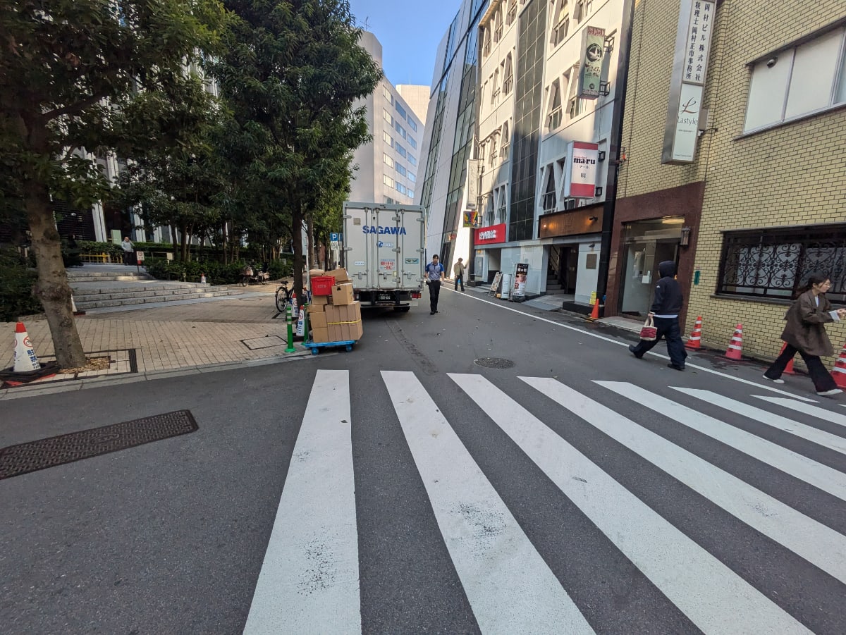 v20251221150706/fresh/building/J00100405989_19