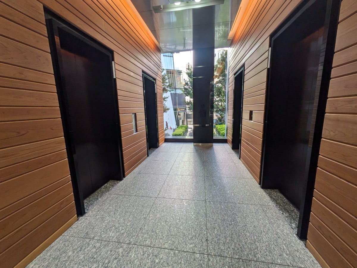 v20251221150706/fresh/building/J00100405989_4