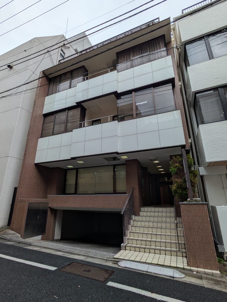 v20251221150706/fresh/building/J00100406893_15