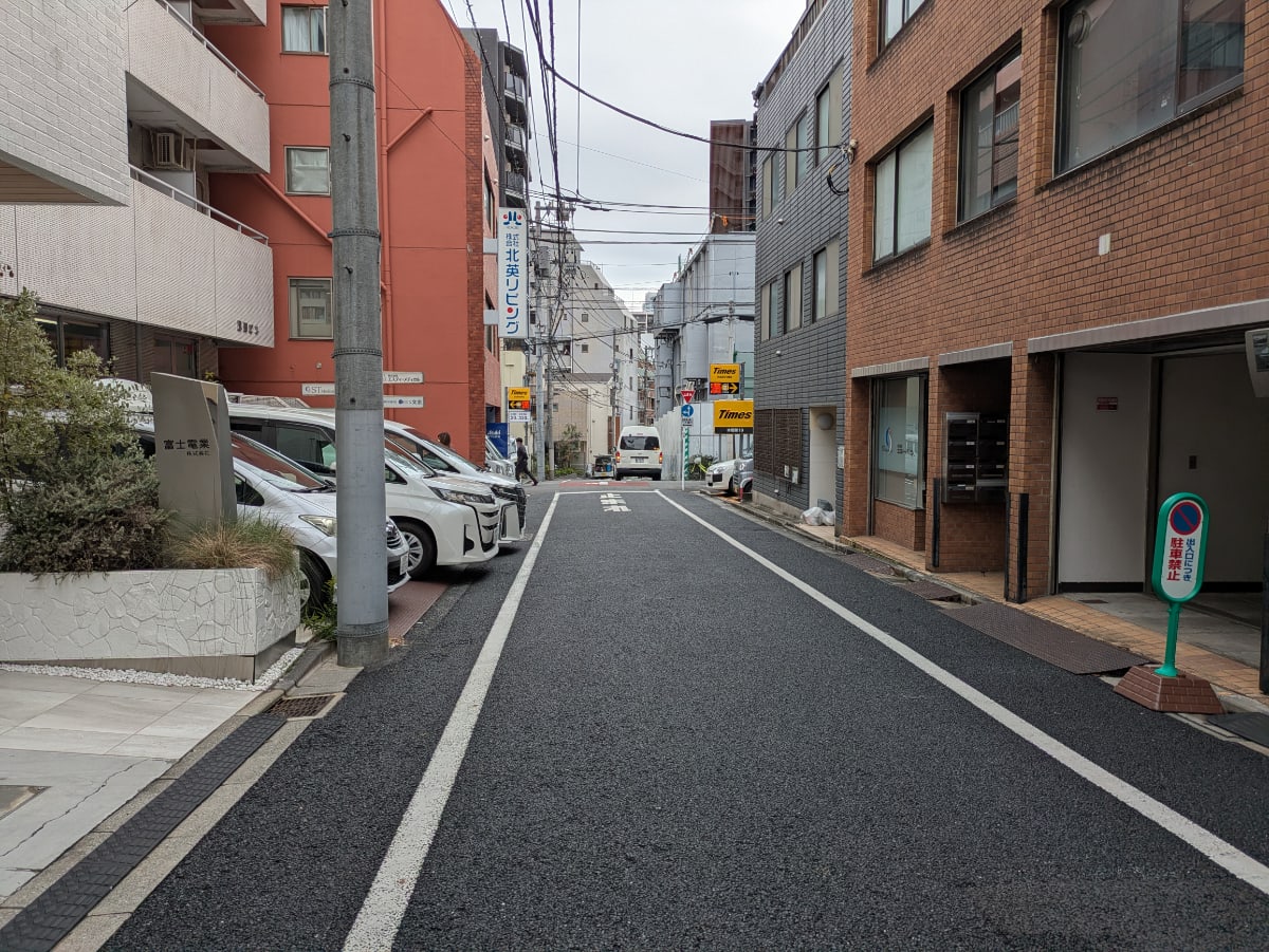 v20251221150706/fresh/building/J00100406893_2