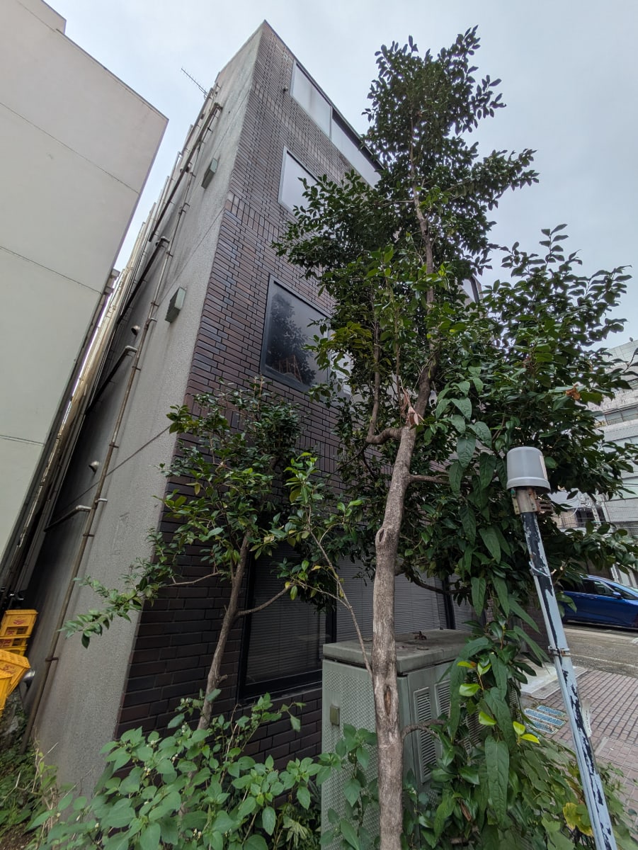 v20251221150706/fresh/building/J00100418436_8