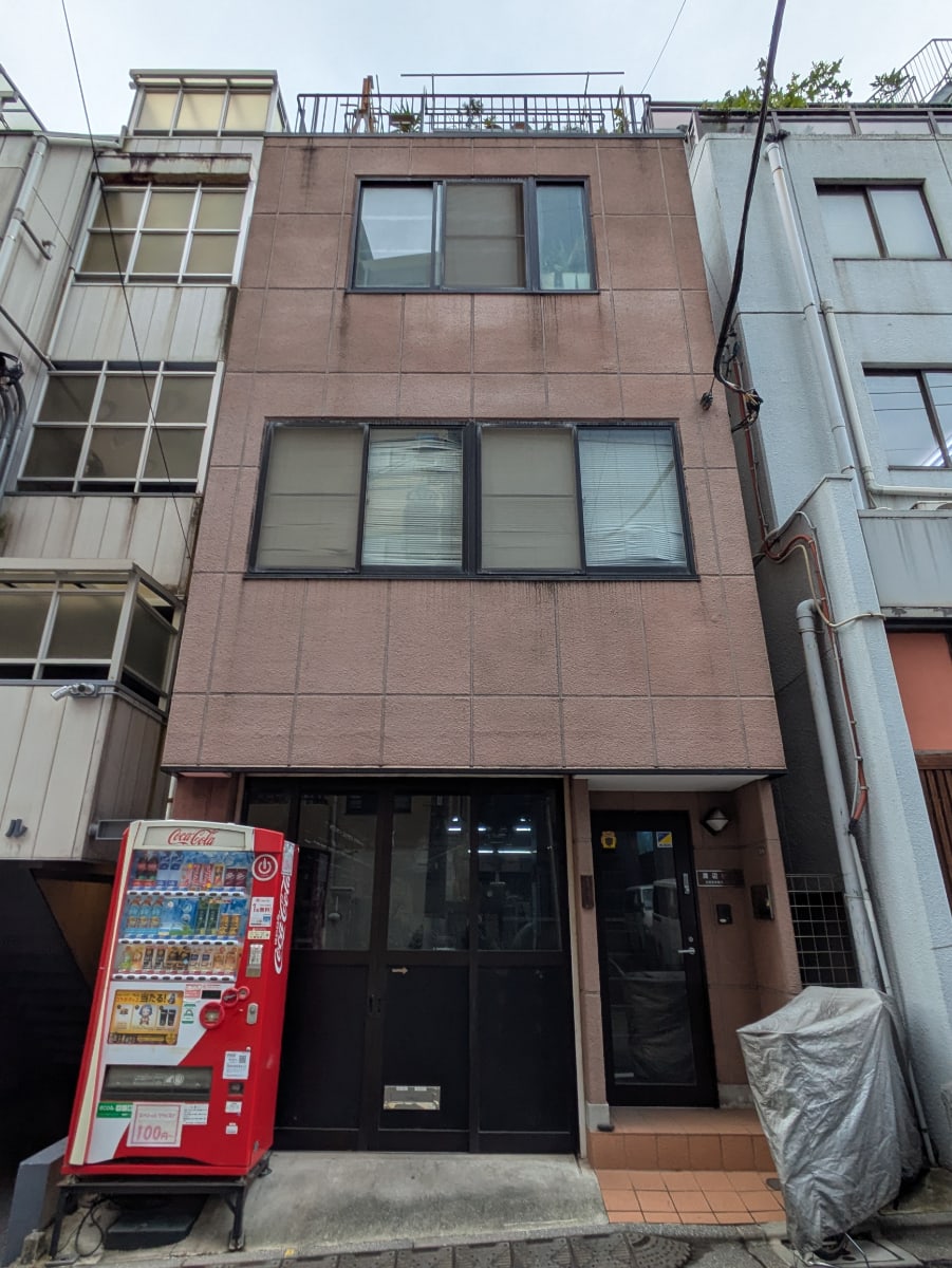 v20251221150706/fresh/building/J00100419351_9