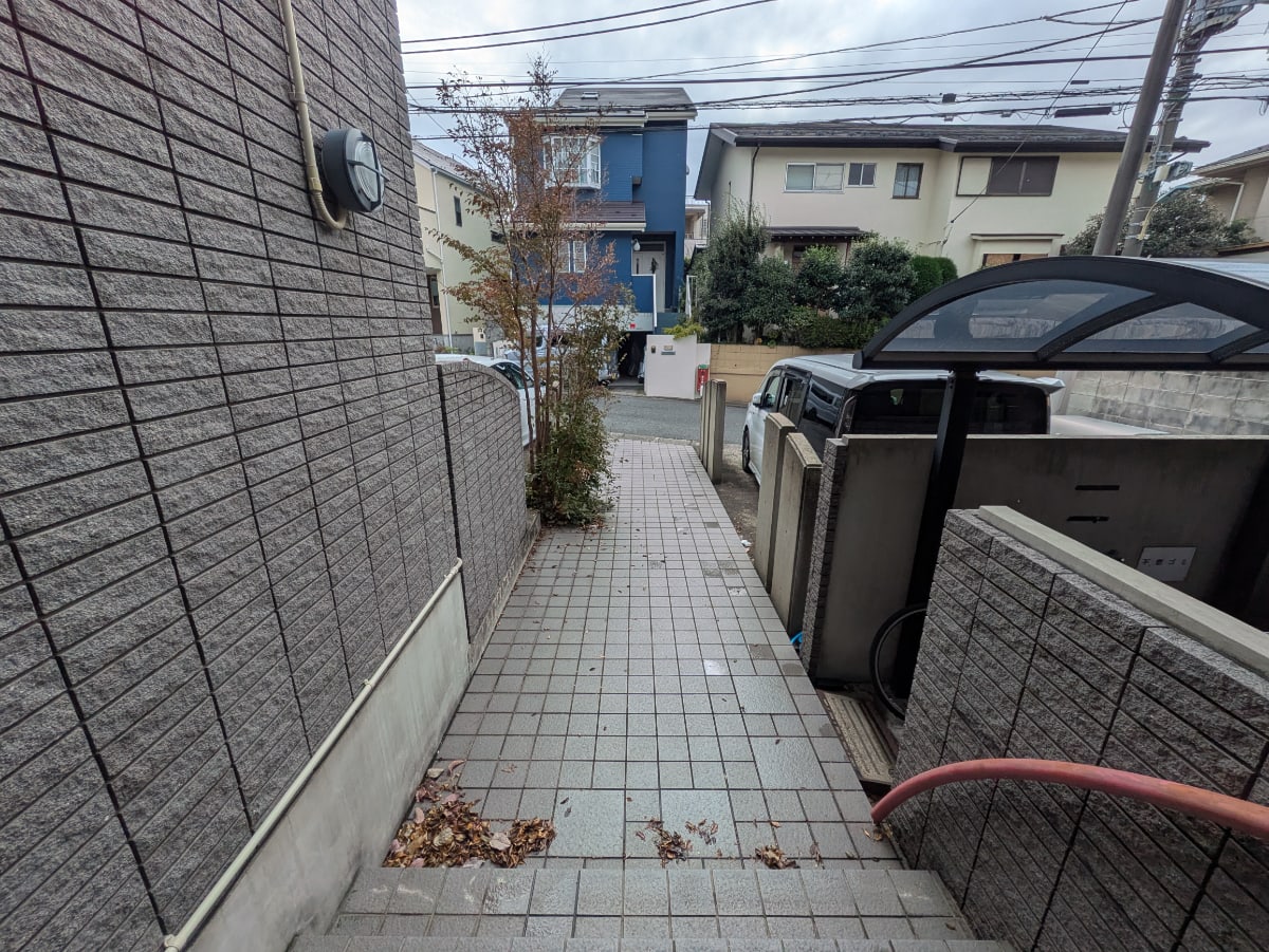 v20251221150706/fresh/building/J00100419595_8