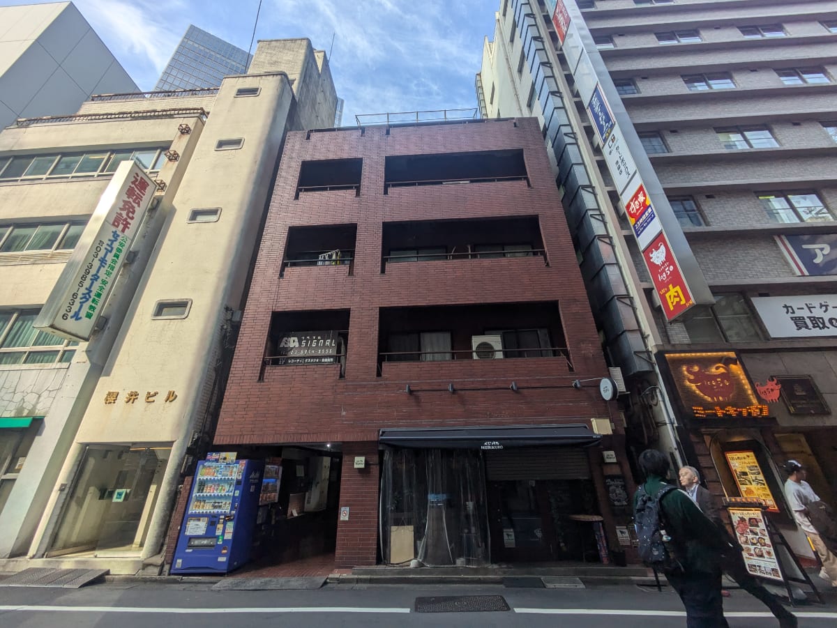 v20251221150706/fresh/building/J00100421458_6