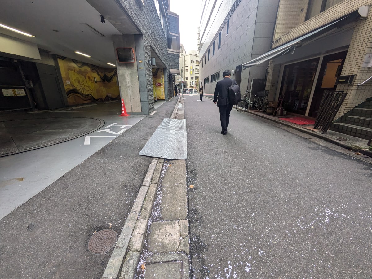 v20251221150706/fresh/building/J00100608146_11