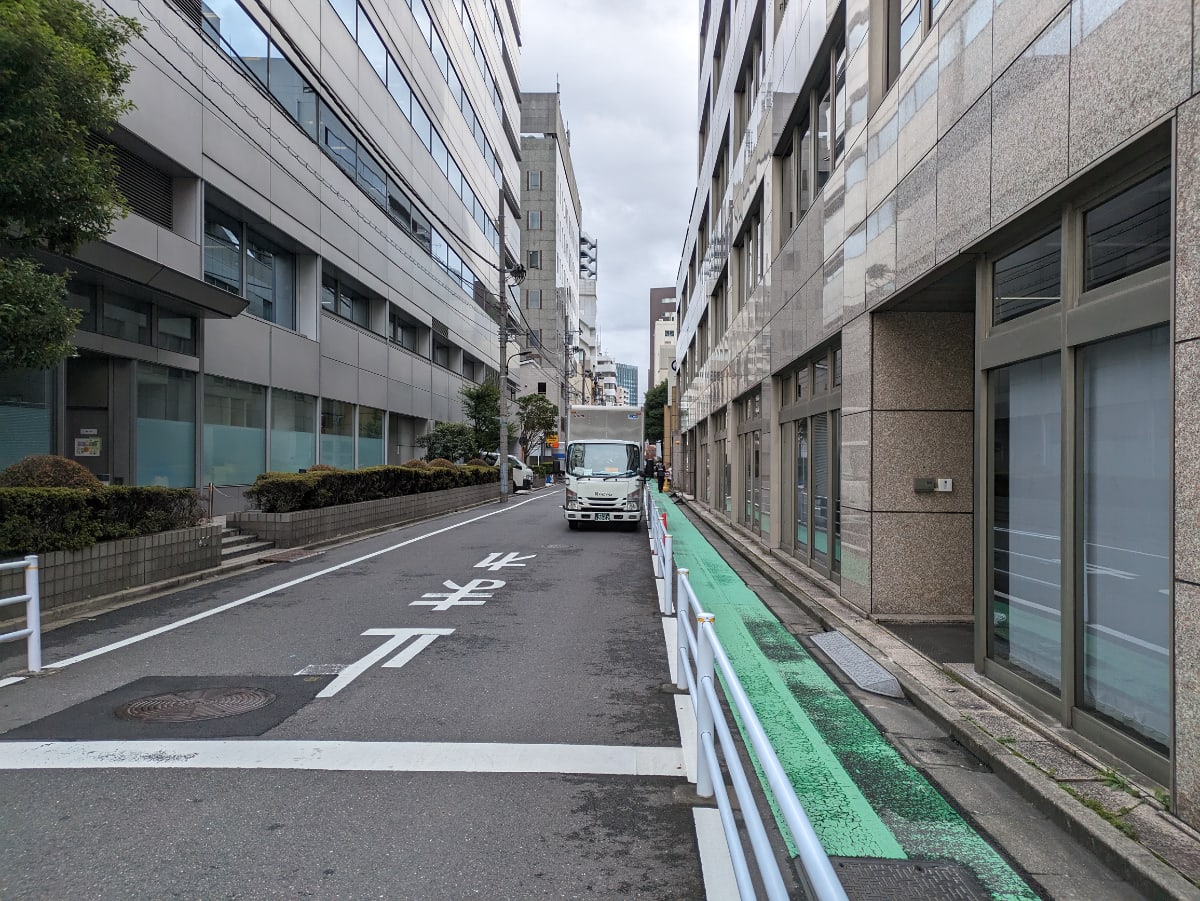 v20251223150905/fresh/building/J00100375701_64