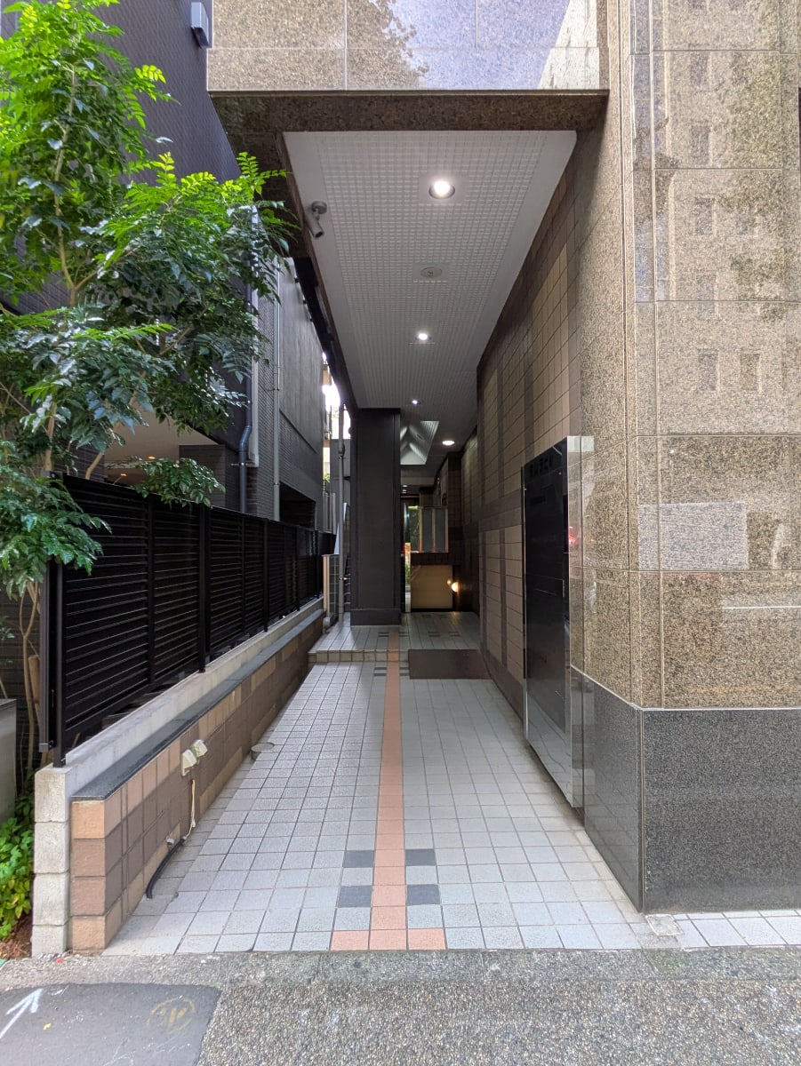 v20251224150804/fresh/building/J00100359803_14