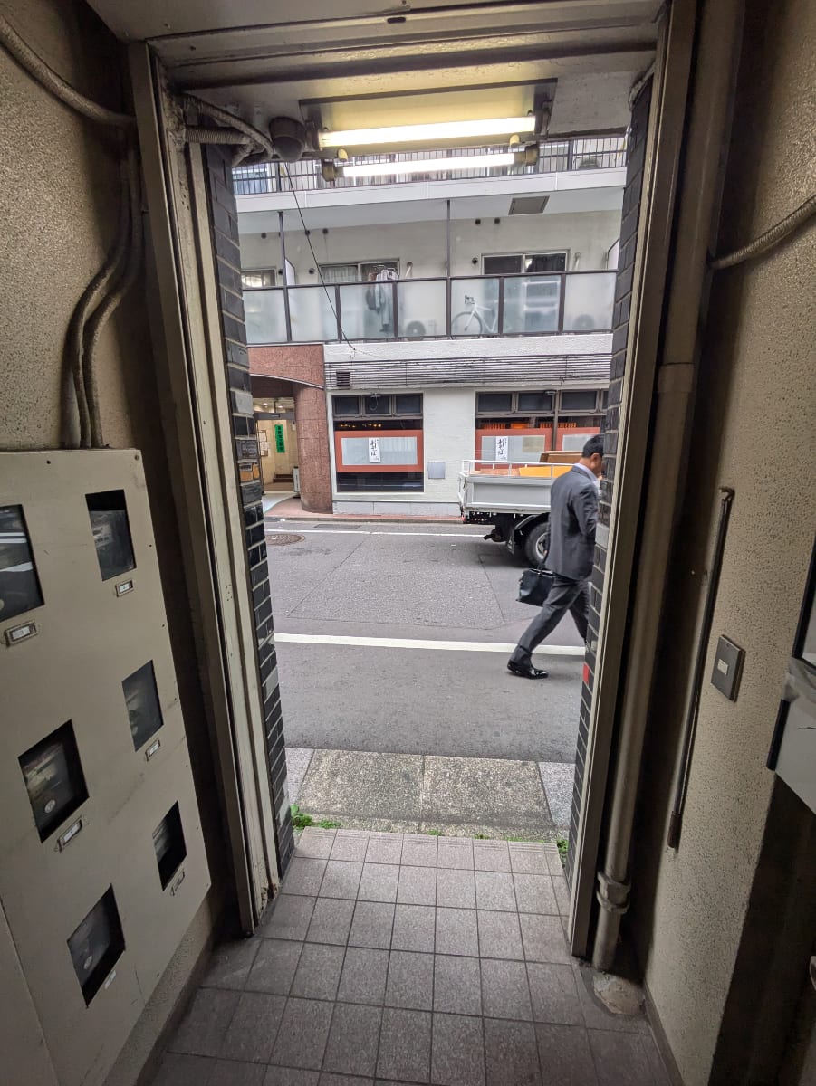 v20251224150804/fresh/building/J00100361851_9