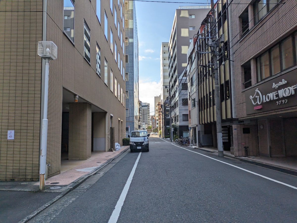 v20251224150804/fresh/building/J00100370683_14