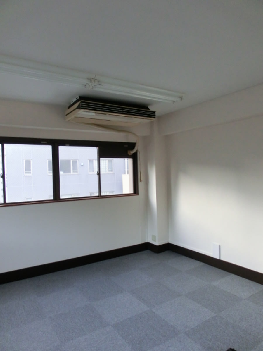 v20251224150804/fresh/building/J00100375948_9