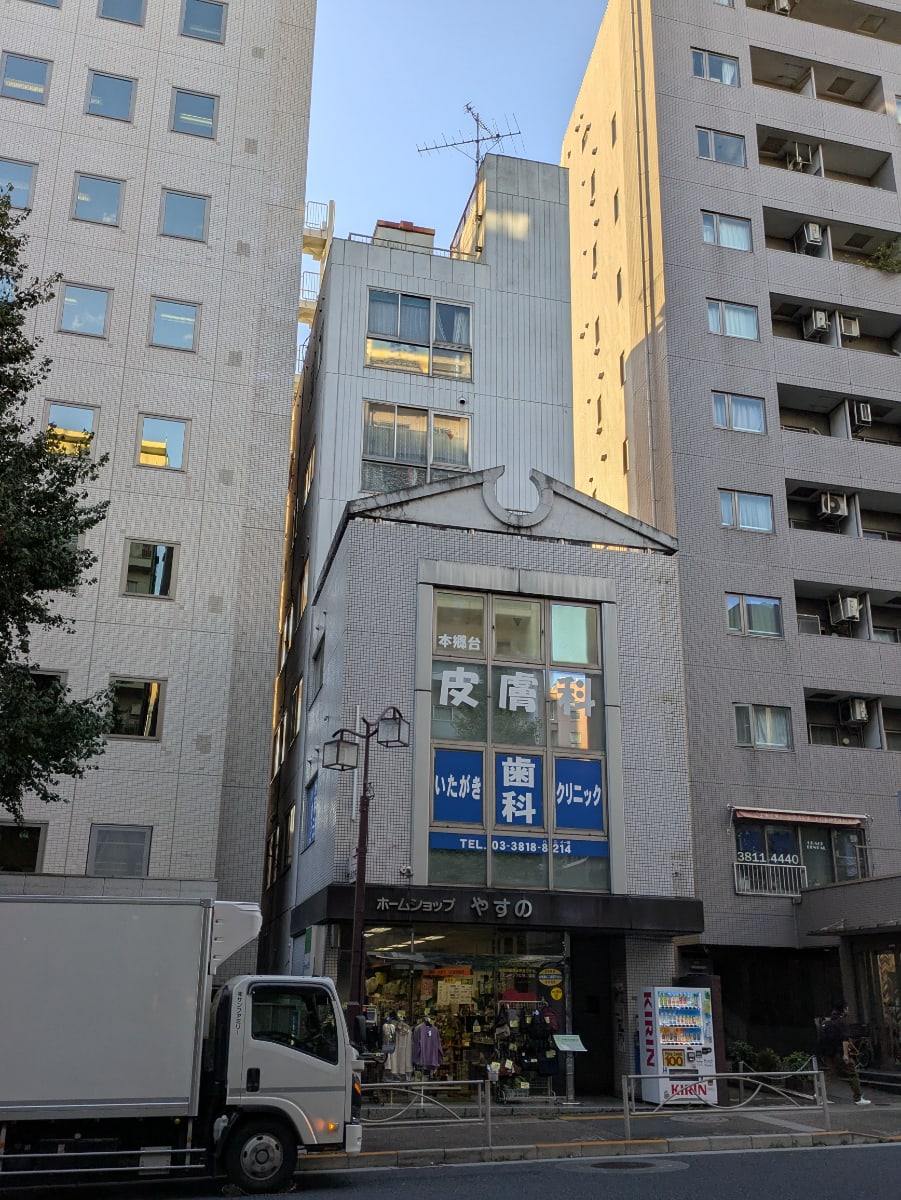 v20251224150804/fresh/building/J00100378965_9