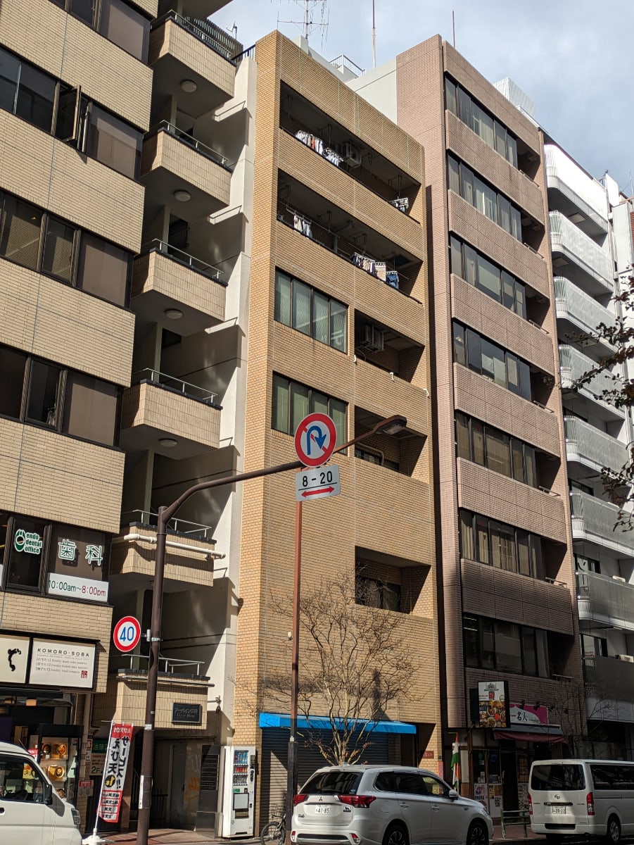 v20251224150804/fresh/building/J00100384672_8