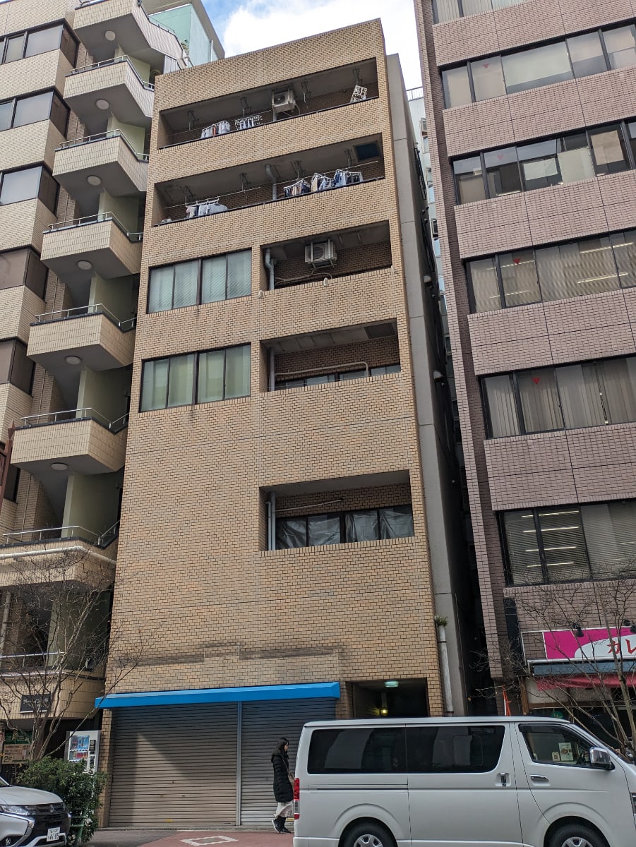 v20251224150804/fresh/building/J00100384672_9