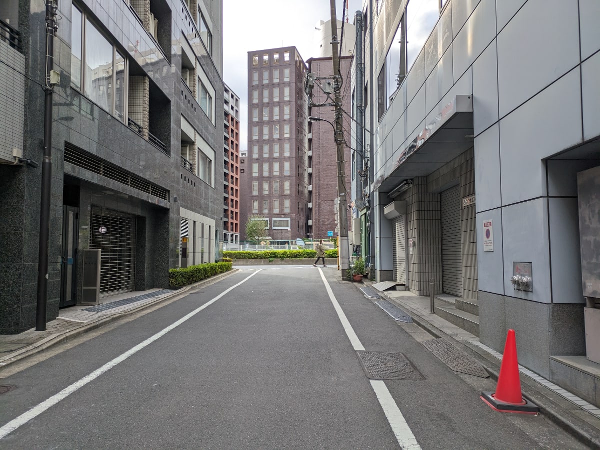 v20251224150804/fresh/building/J00100384677_15