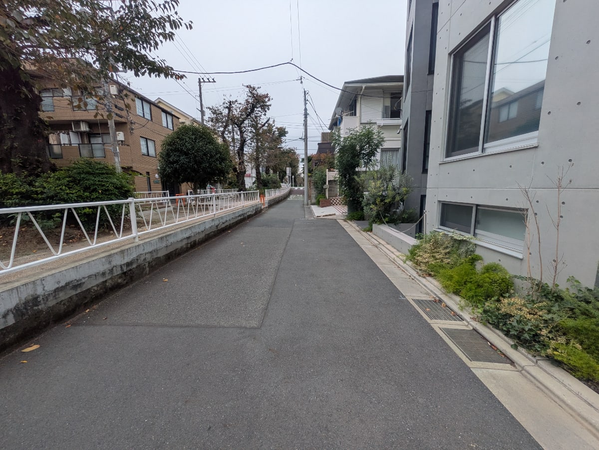 v20251224150804/fresh/building/J00100396296_9