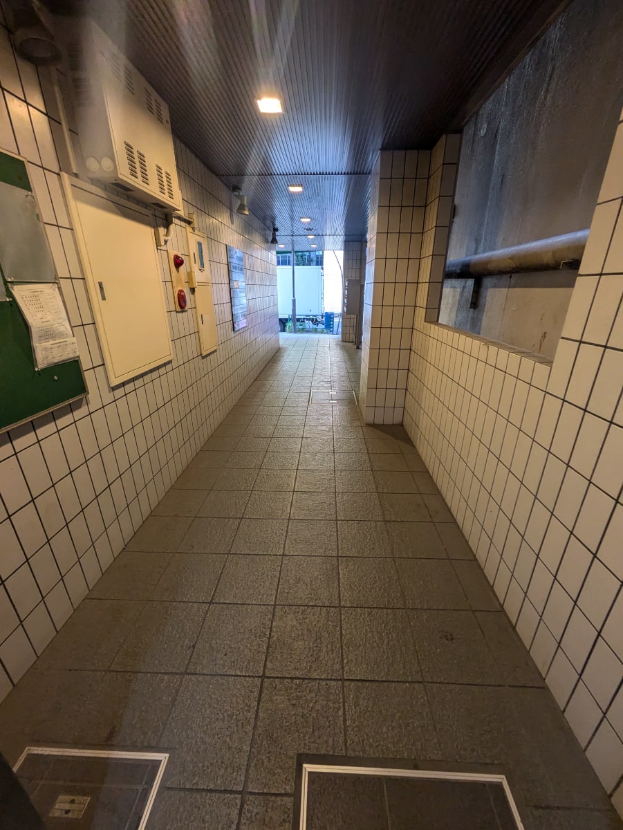 v20251224150804/fresh/building/J00100402672_5