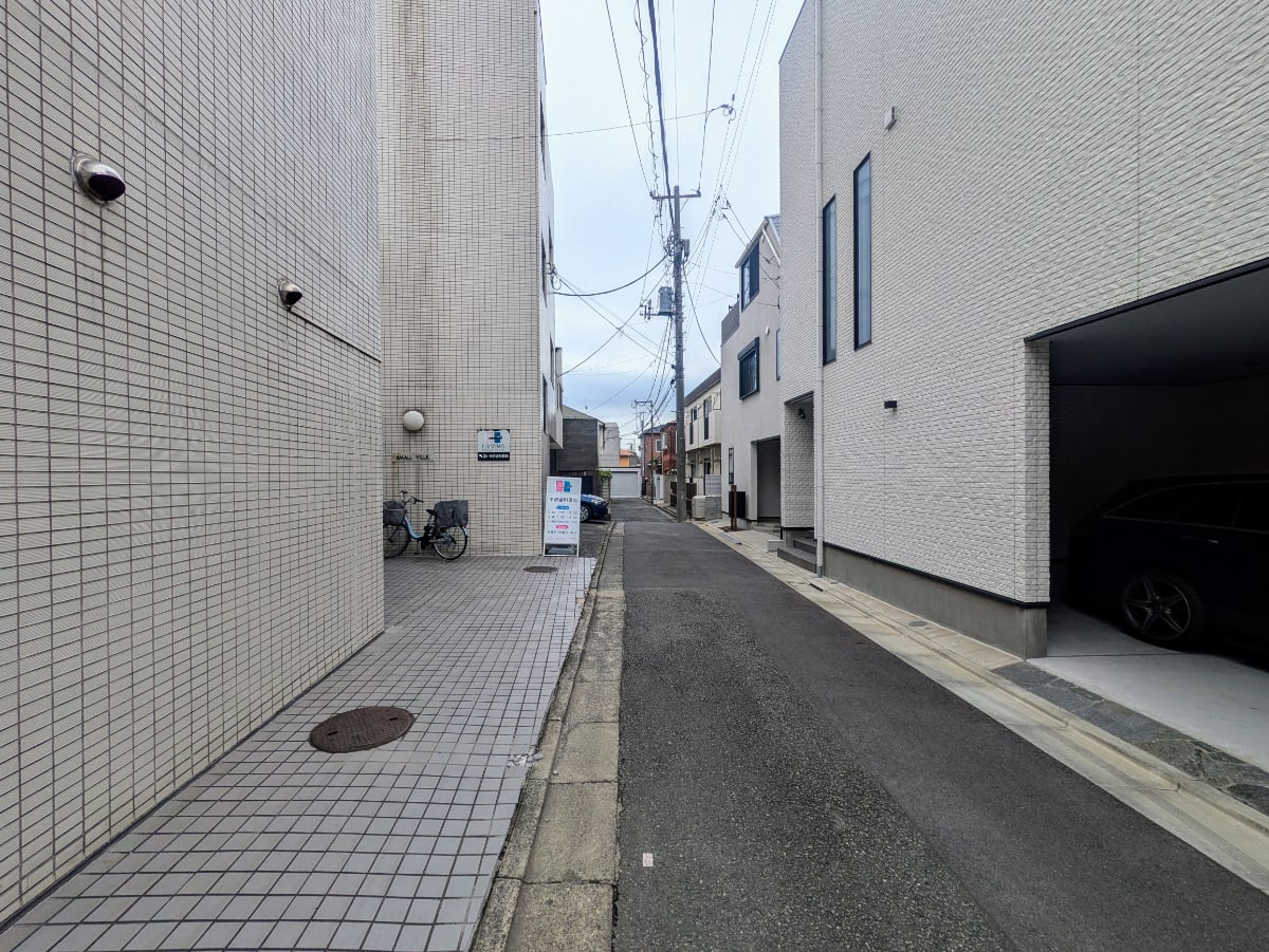 v20251224150804/fresh/building/J00100403178_10