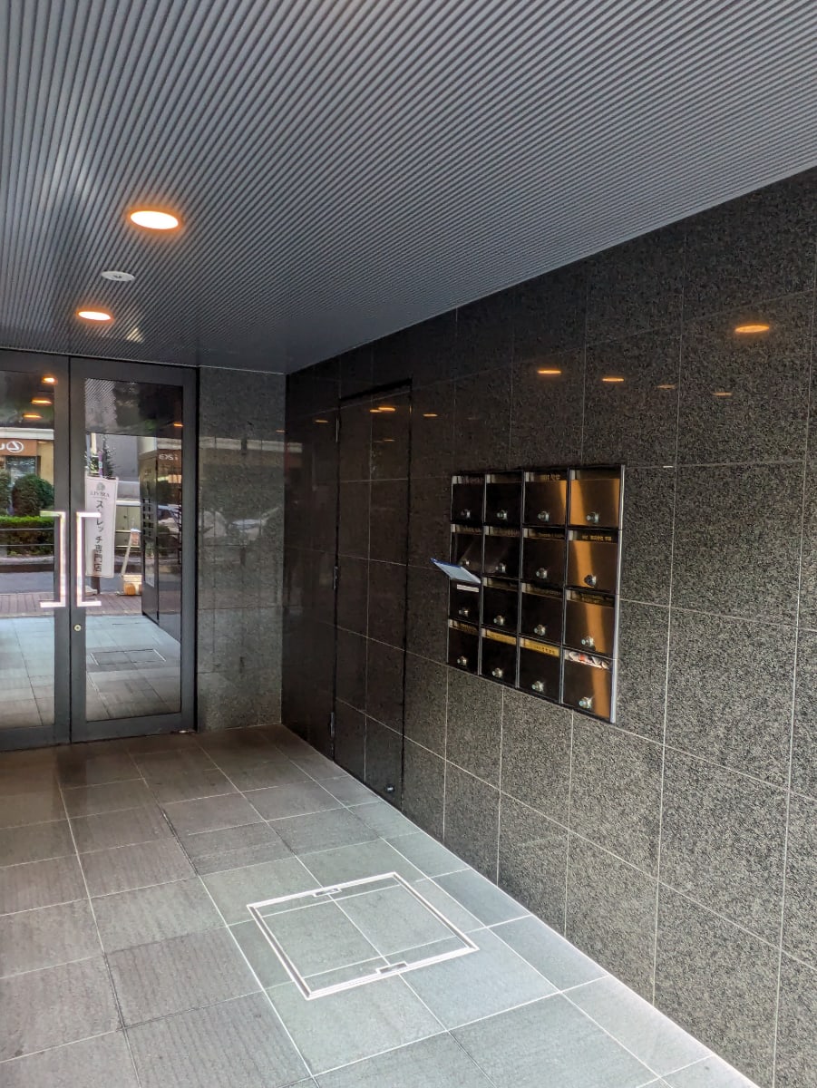 v20251224150804/fresh/building/J00100405313_5