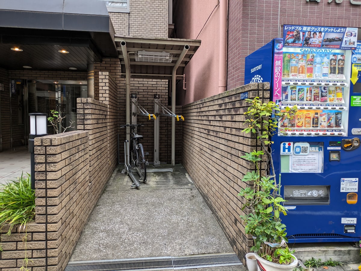 v20251224150804/fresh/building/J00100438611_9