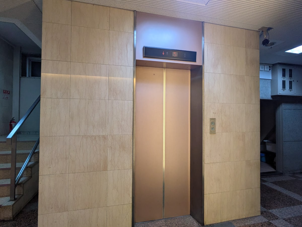 v20251224150804/fresh/building/J00100461904_4