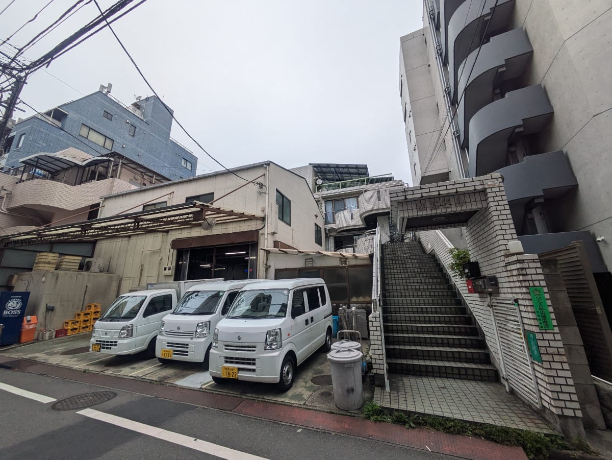 v20251224150804/fresh/building/J00100611358_12