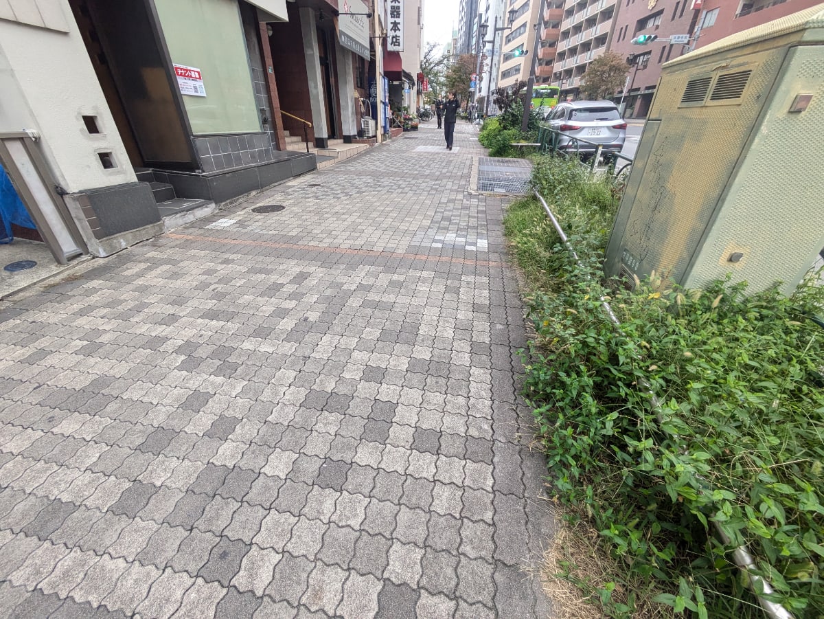 v20251224150804/fresh/building/J00100634382_12