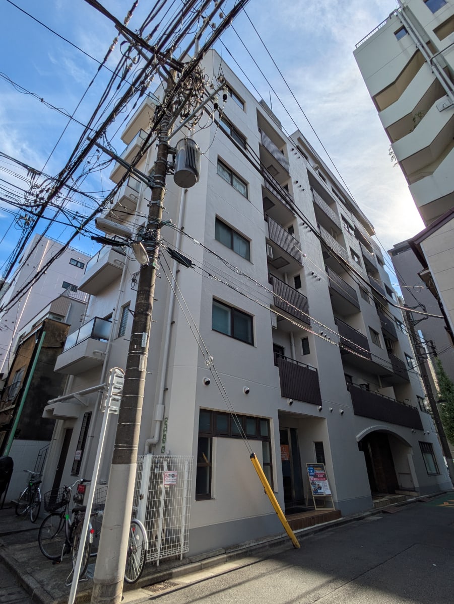 v20251228150654/fresh/building/J00100364422_13