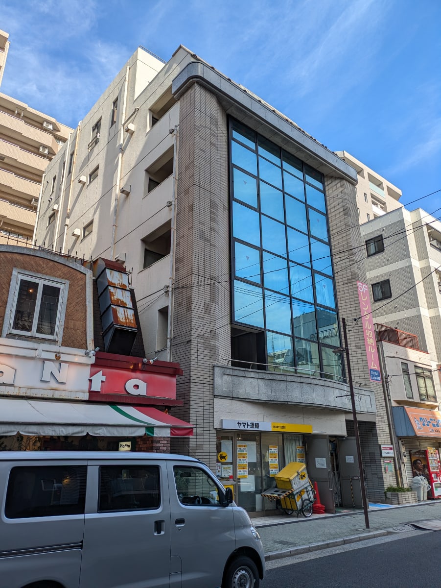 v20251228150654/fresh/building/J00100389722_14