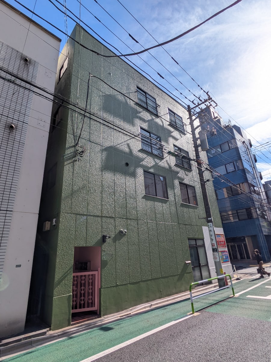 v20251228150654/fresh/building/J00100394590_10