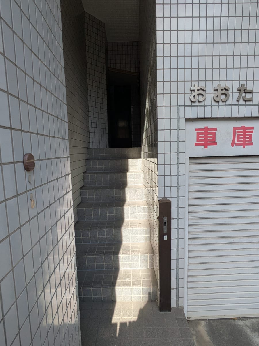 v20251228150654/fresh/building/J00100432343_14