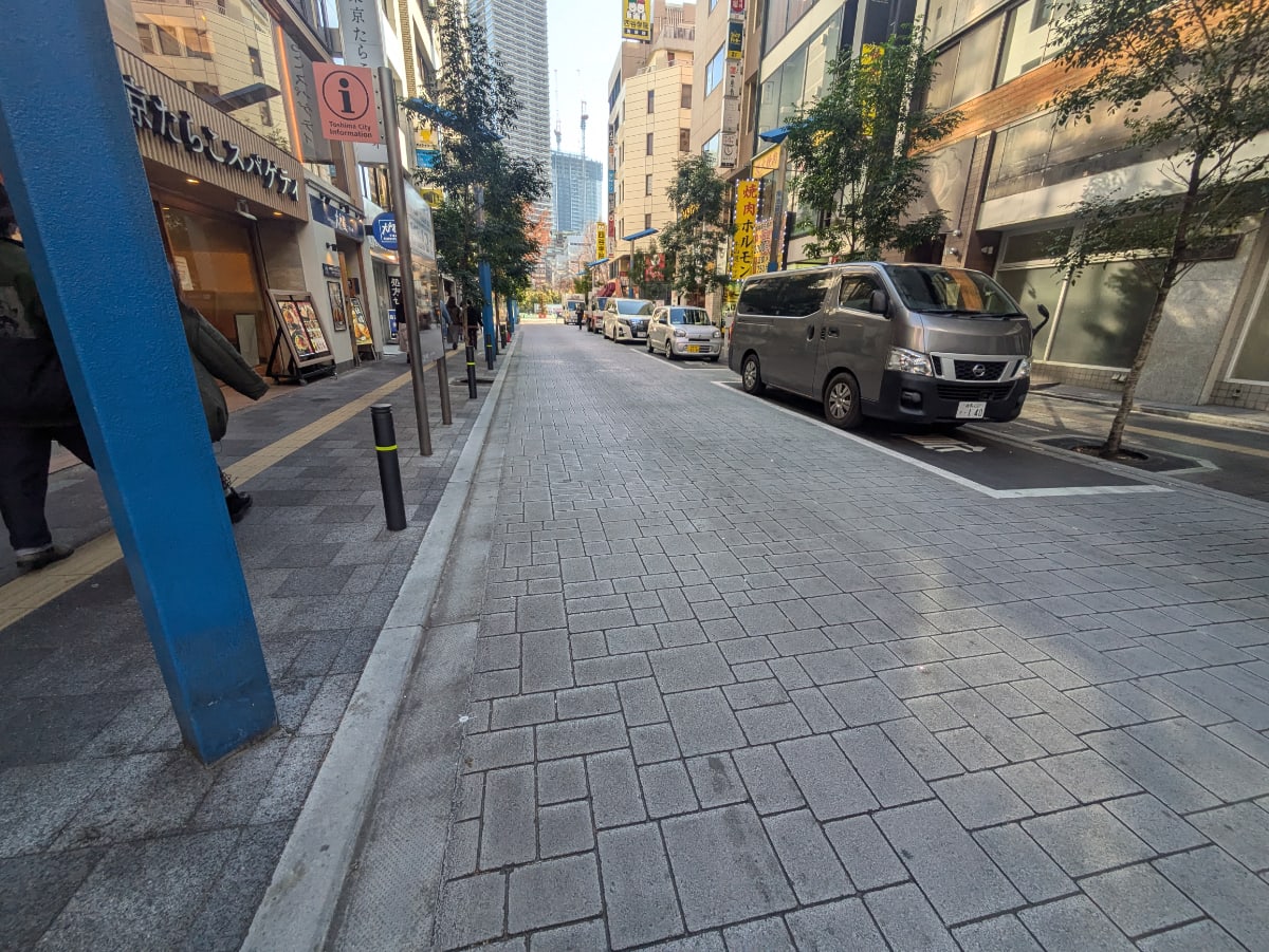 v20260111150704/fresh/building/J00100388995_10