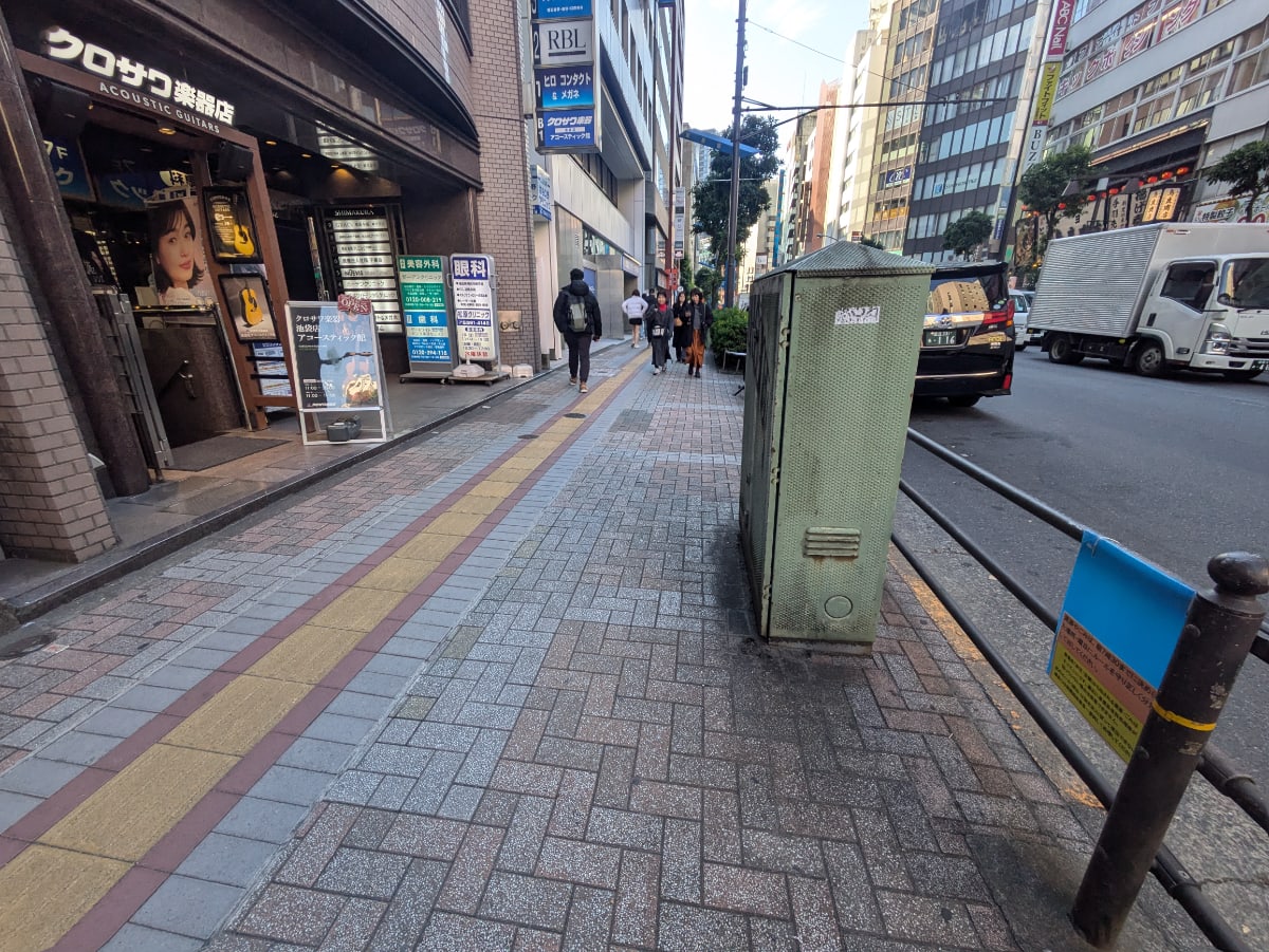 v20260111150704/fresh/building/J00100391056_11