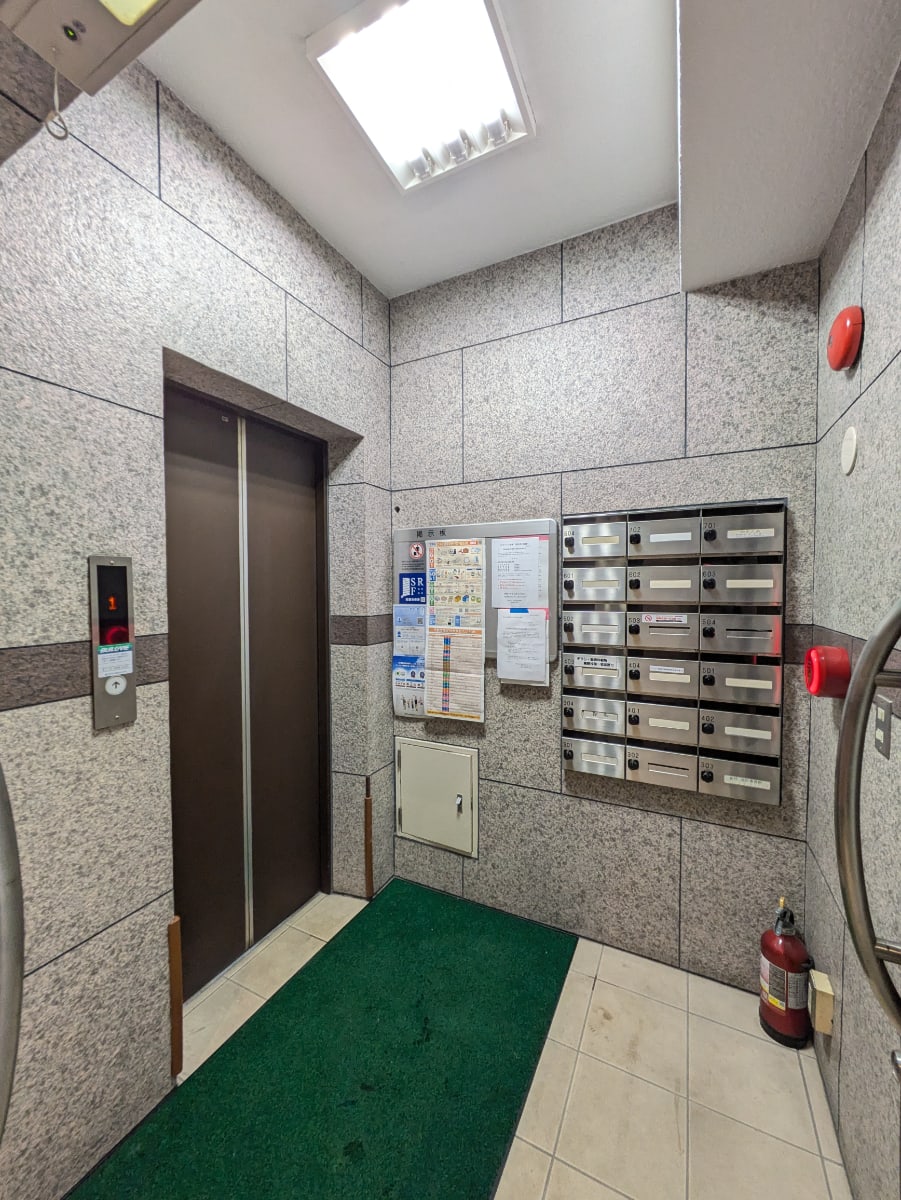 v20260126151127/fresh/building/J00100418956_15