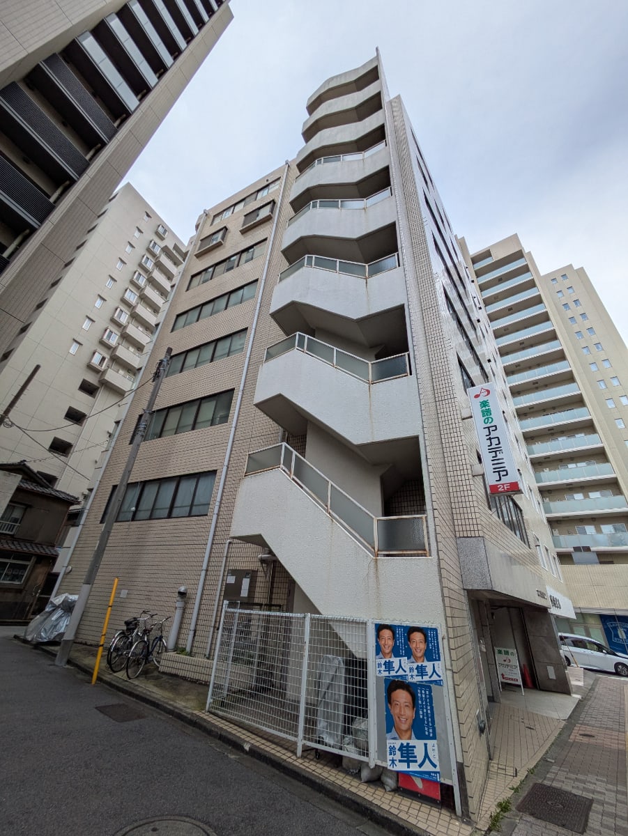 v20260127151010/fresh/building/J00100394143_13